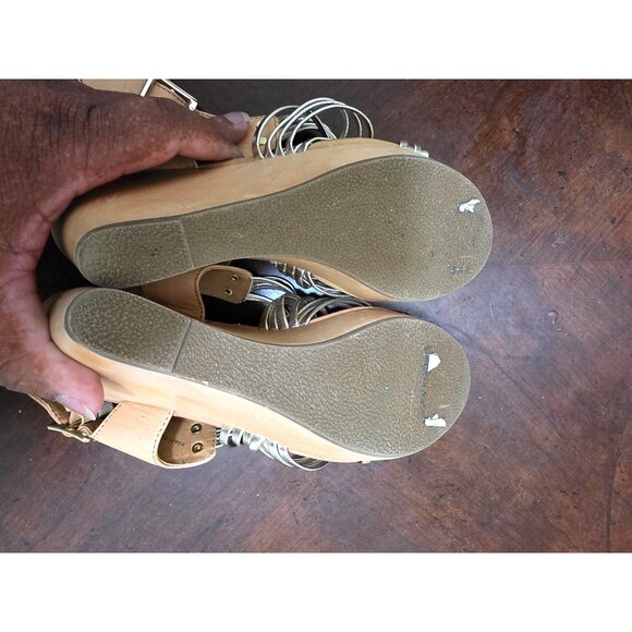 Steve Madden Gold & Nude Strappy Wedge Sandals With Buckle Closure Size 7.5 - Picture 9 of 13
